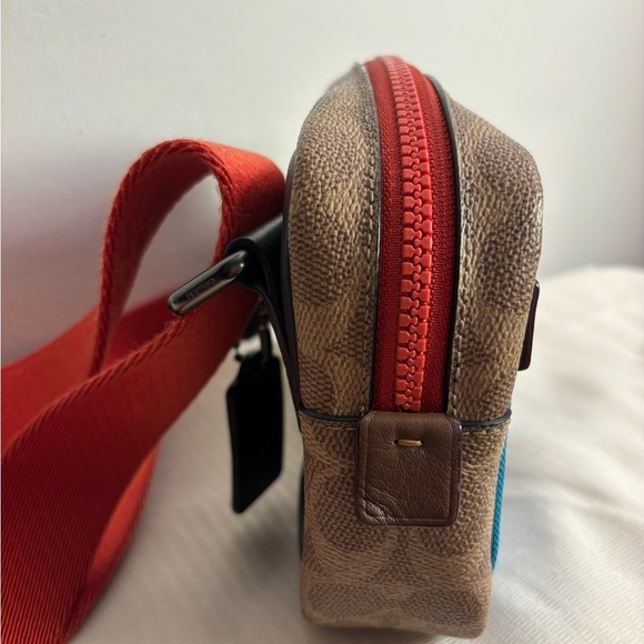 Coach Academy L Pack In Colorblock w/ Signature Print Patch - Picture 12 of 14